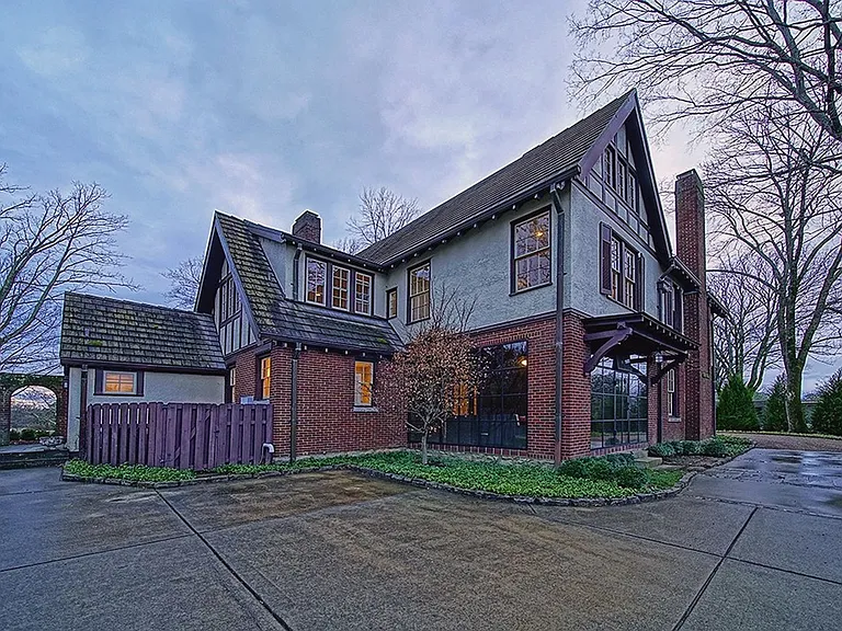 3944 Woodlawn Dr — Photo 36