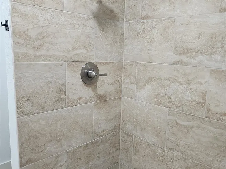6239 Carver Rd — Photo 17