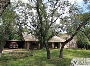 125 W Castle Ln, Castle Hills, TX 78213