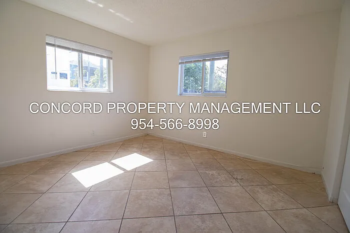 1727 Liberty St #5 — Photo 8