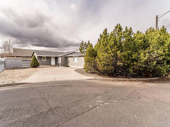 2nd image of 961 SE Algonquian Ct