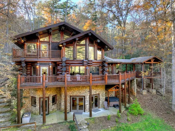 505 River Ridge Rd, Blue Ridge, GA 30513