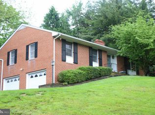 1002 Sharon Ln, Westminster, MD 21157