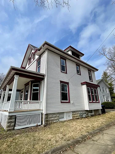 414 E Locust St #2 Photo 1