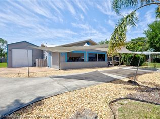 4500 Lakeview Dr, Sebring, FL 33870