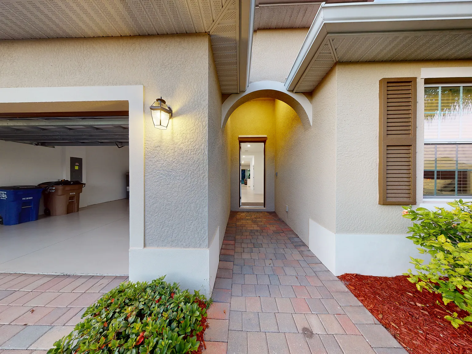 3 bed, 2201 sqft, $2,475 — Photo 1