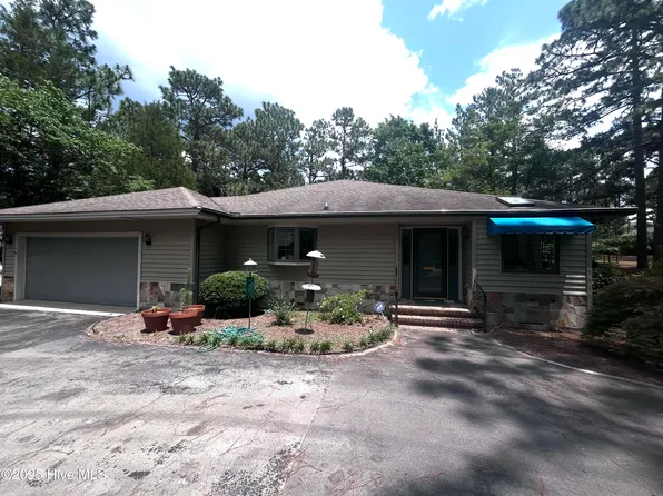 105 Longleaf Road, Southern Pines, NC 28387