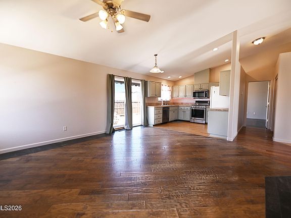 4th image of 420 Fort Sutter Blvd