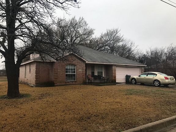2nd image of 721 Gilbert St