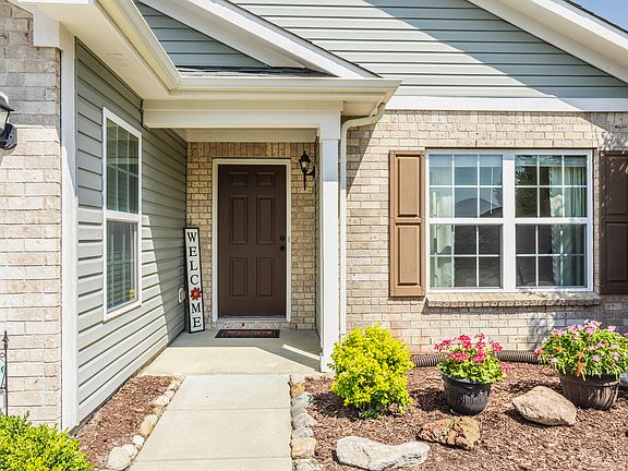 2nd image of 2271 Solidago Dr