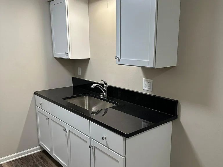 316 W Mazon Ave #3E — Photo 2