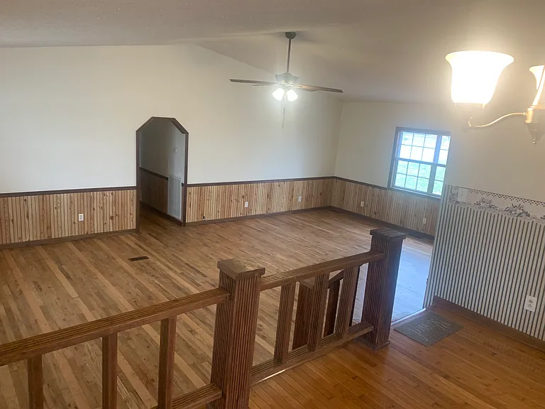 227 Berry Ridge Rd — Photo 3