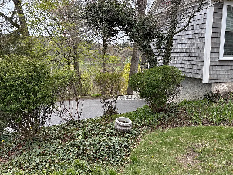 41 Huntington Rd #1 — Photo 18