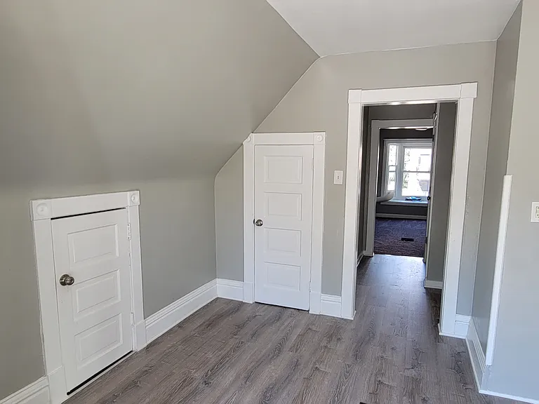 1042 N Clarkson St #2 — Photo 16