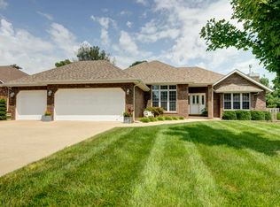 2361 W Camino Alto St, Springfield, MO 65810