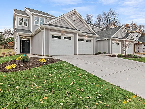 2nd image of 2386 Watertown Way NE