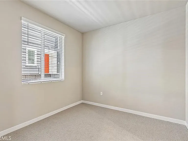 1485 Reef Ln — Photo 2