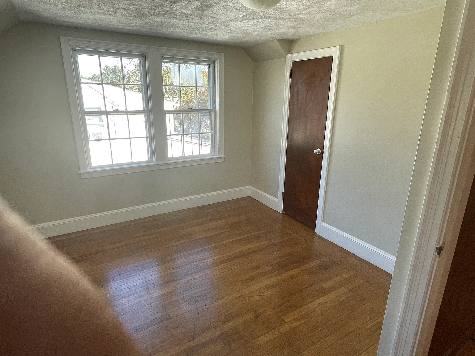 2 bed, 1000 sqft, $2,000 — Photo 4