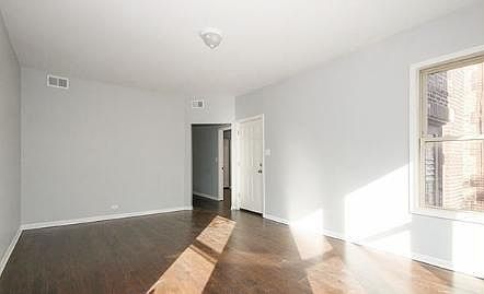 4th image of 7828 S Maryland #1ST
