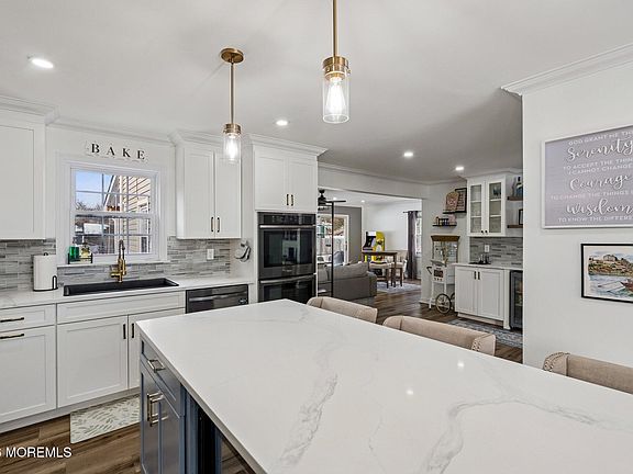 5th image of 121 Corson Avenue