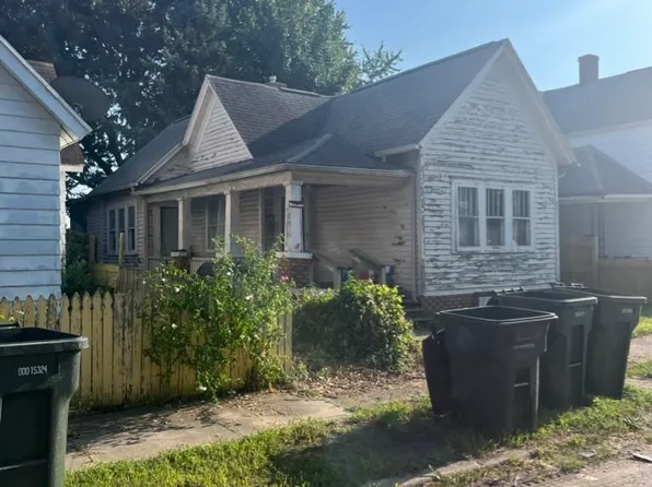 1530 Fisher St, South Bend, IN 46619