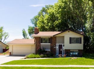 11550 S Sandy Creek Dr, Sandy, UT 84094