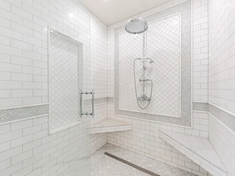 325 W Bellevue Dr — Photo 54