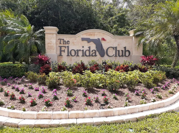 823 SW Balmoral Trce, Stuart, FL 34997