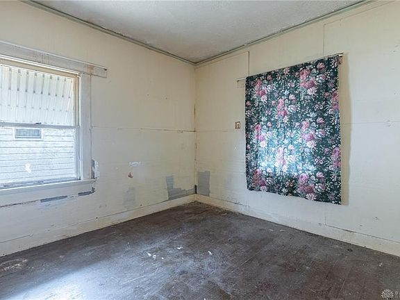 5th image of 2406 Saint Charles Ave