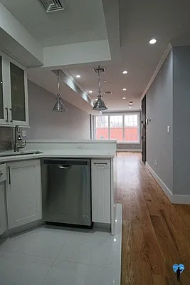 Rented by Next Door Realty NYC | media 18