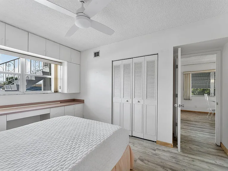 101 NE 19th Ave #228 — Photo 21