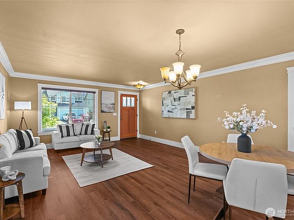 2nd image of 1625 185th Street Ct E