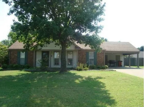 7124 Brandee Dr, Horn Lake, MS 38637
