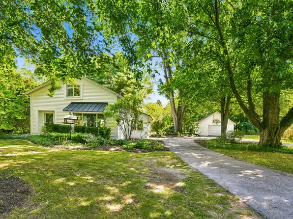 2313 68th St, Fennville, MI 49408