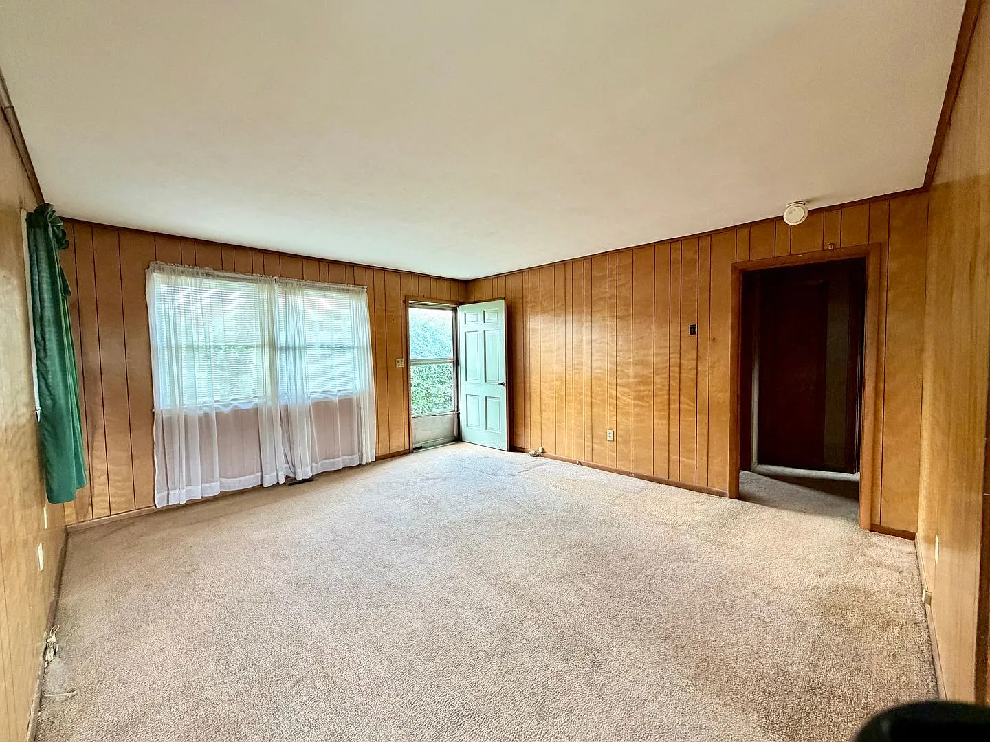 2 Bed / 1 Bath Brick Duplex with Carport Blountville — Photo 2