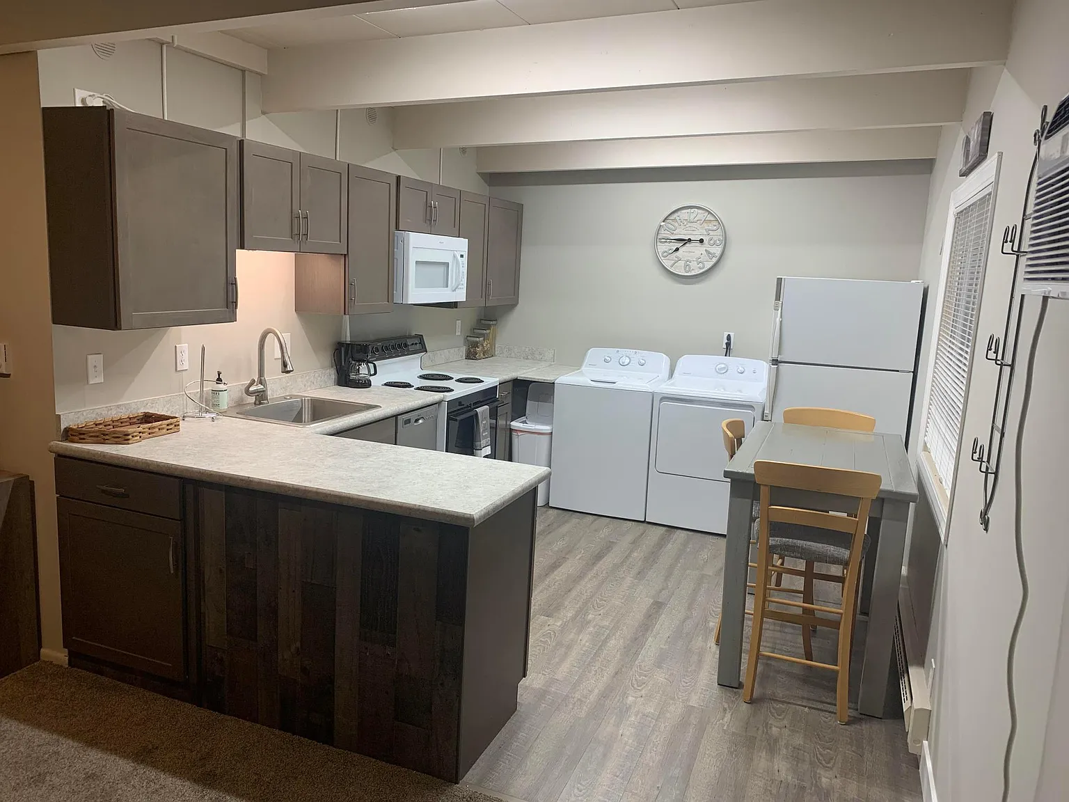 2 bed, 912 sqft, $1,600 — Photo 4