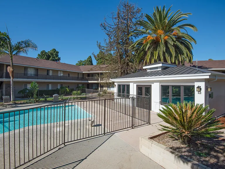Ventura Beach Resort Luxury Apartments — Photo 10