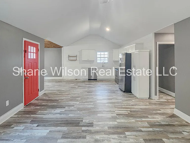 1412 Stevenson Dr — Photo 5