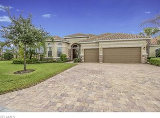 9116 Graphite Cir, Naples, FL 34120