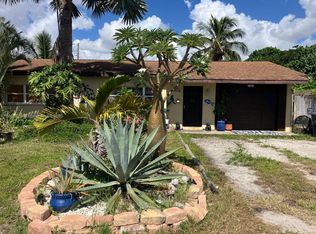 7757 Terrace Rd, Lake Worth, FL 33462