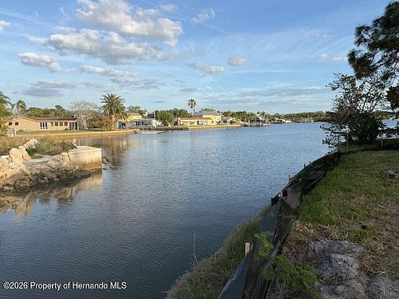 3rd image of 5250 Miller Bayou Dr