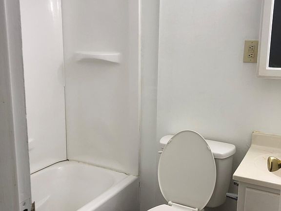 2nd image of 529 E Main St APT 17B