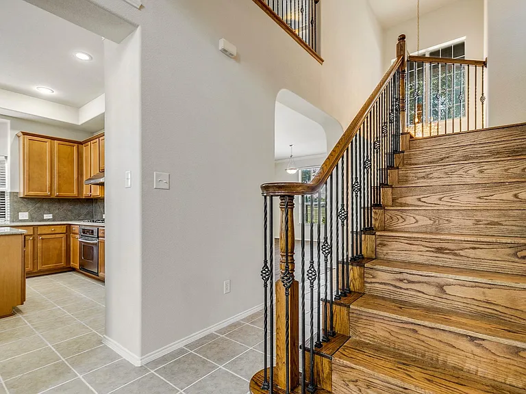 11570 Beeville Dr — Photo 36