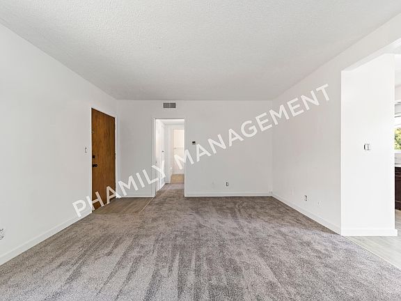3rd image of 451 Anderwood Ct APT O