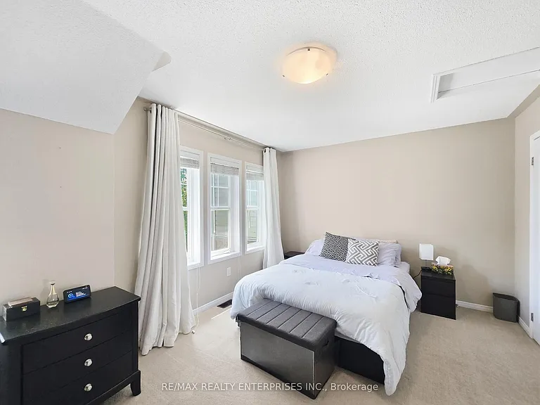 112 Harbourside Dr — Photo 25