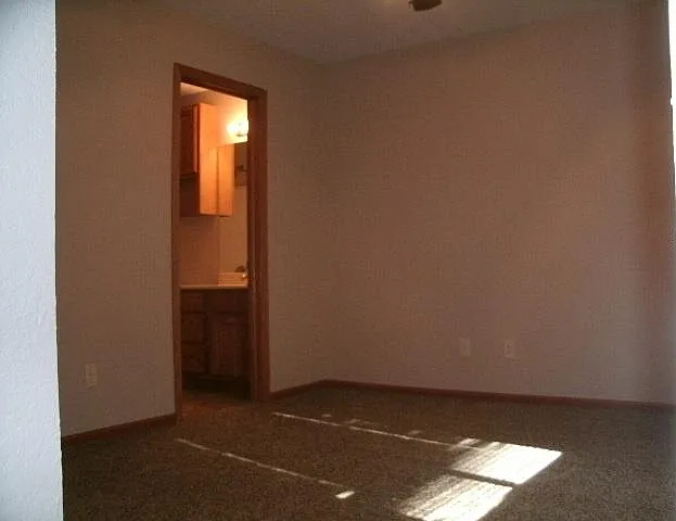 315 Edelweiss Ln — Photo 5