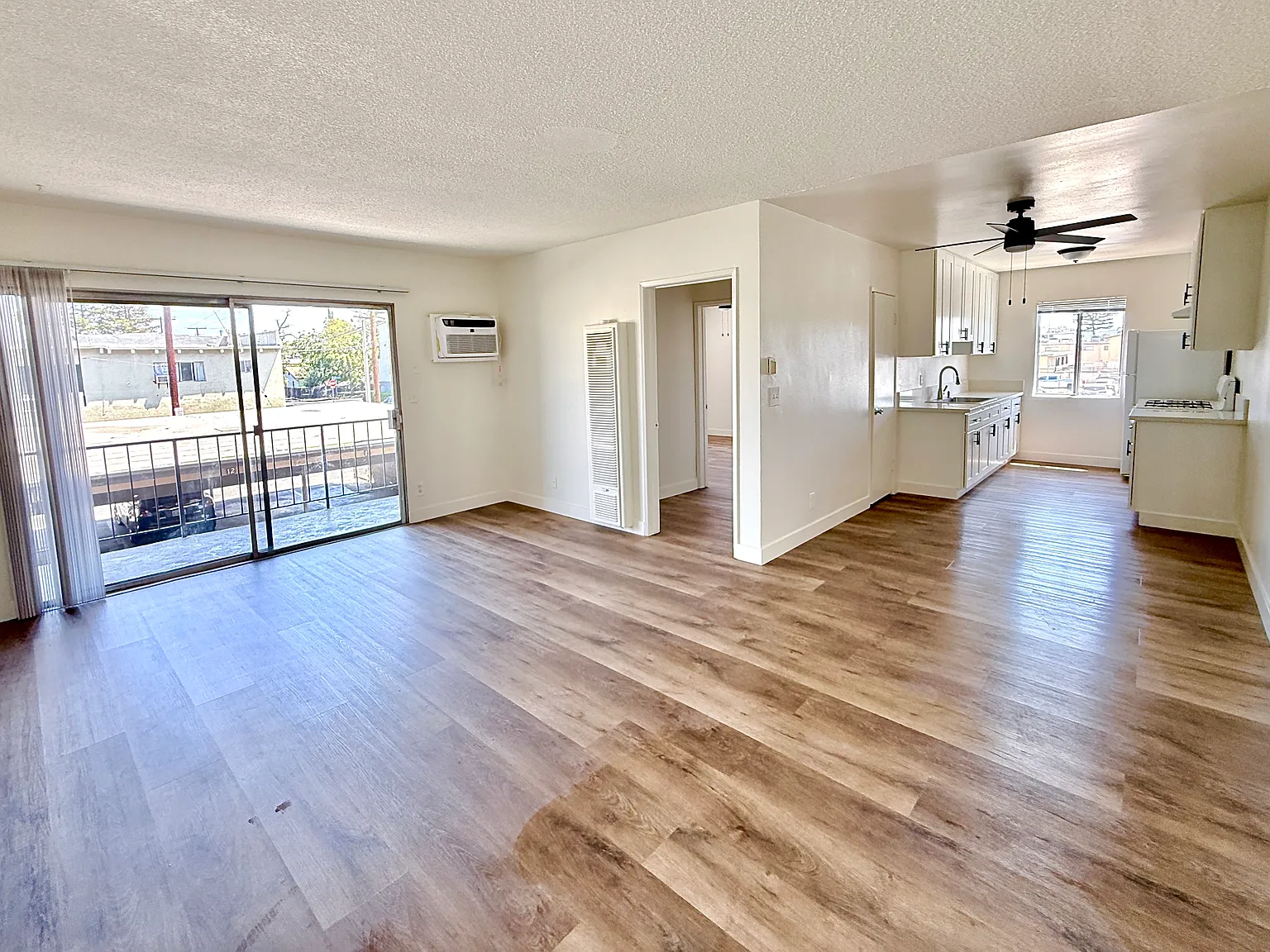 Cedros Ave, Panorama City — Photo 3
