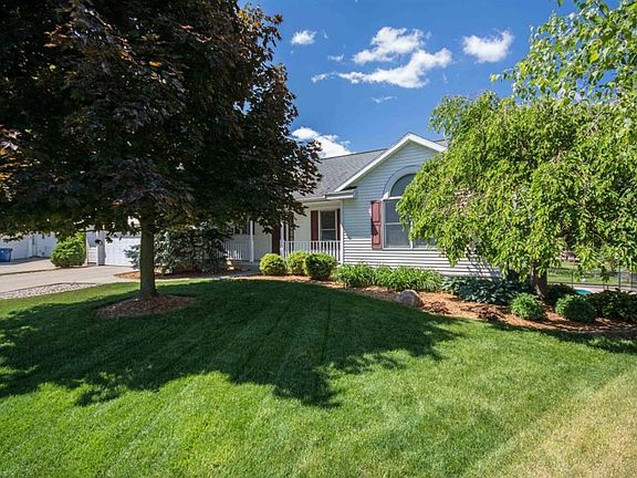 3rd image of 4211 Little Star Ct SW