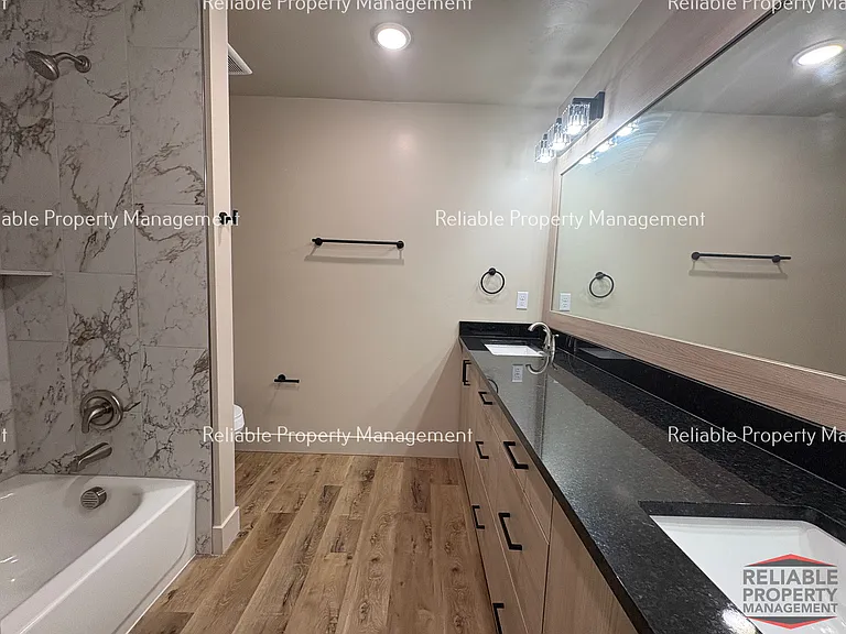 2713 Derrald Ave — Photo 7