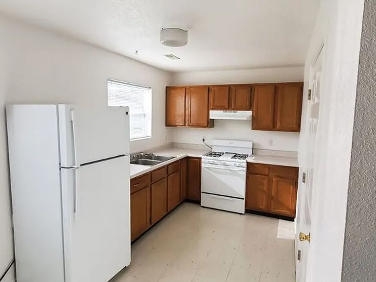 2205 Country View Dr — Photo 1